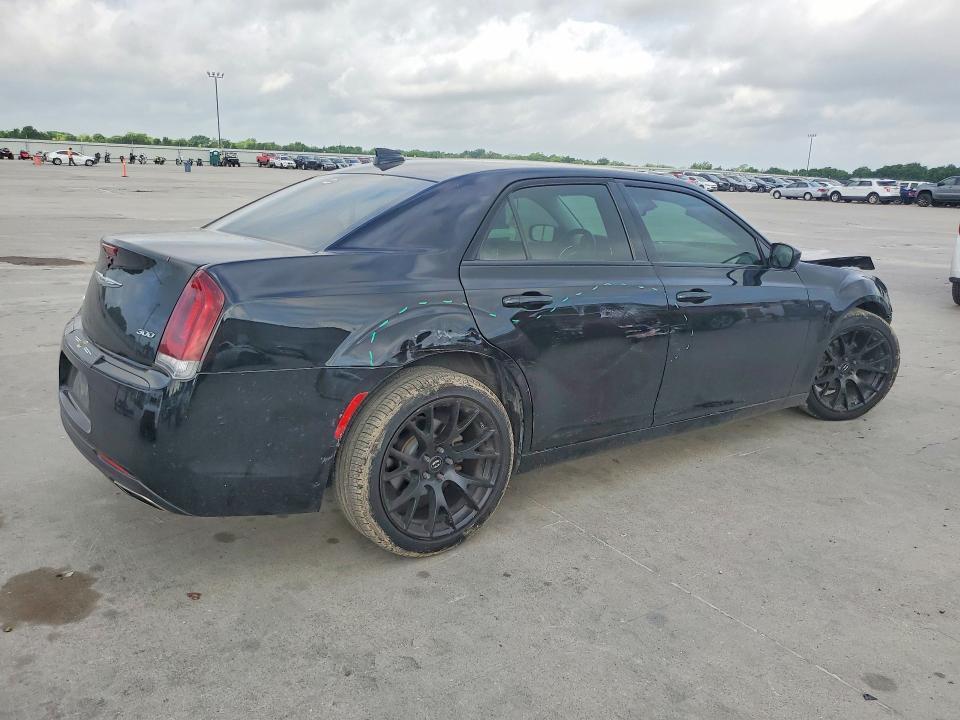 2019 Chrysler 300 Touring