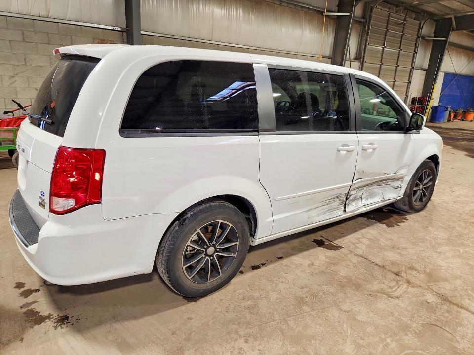 2016 Dodge Grand Caravan r