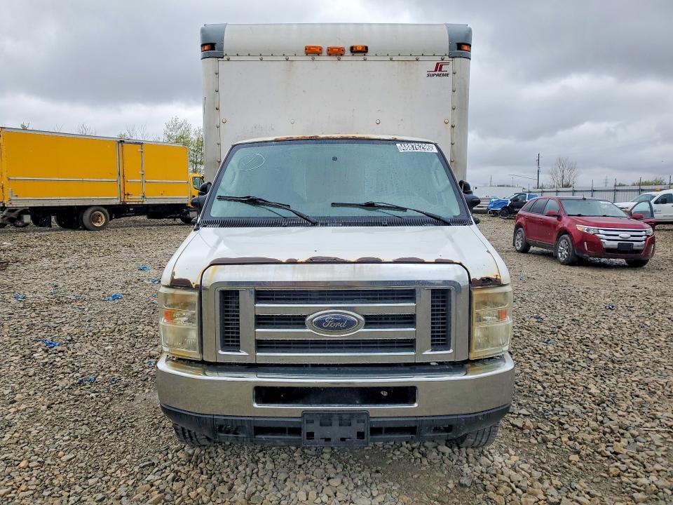 2009 Ford E450 BOX Truck