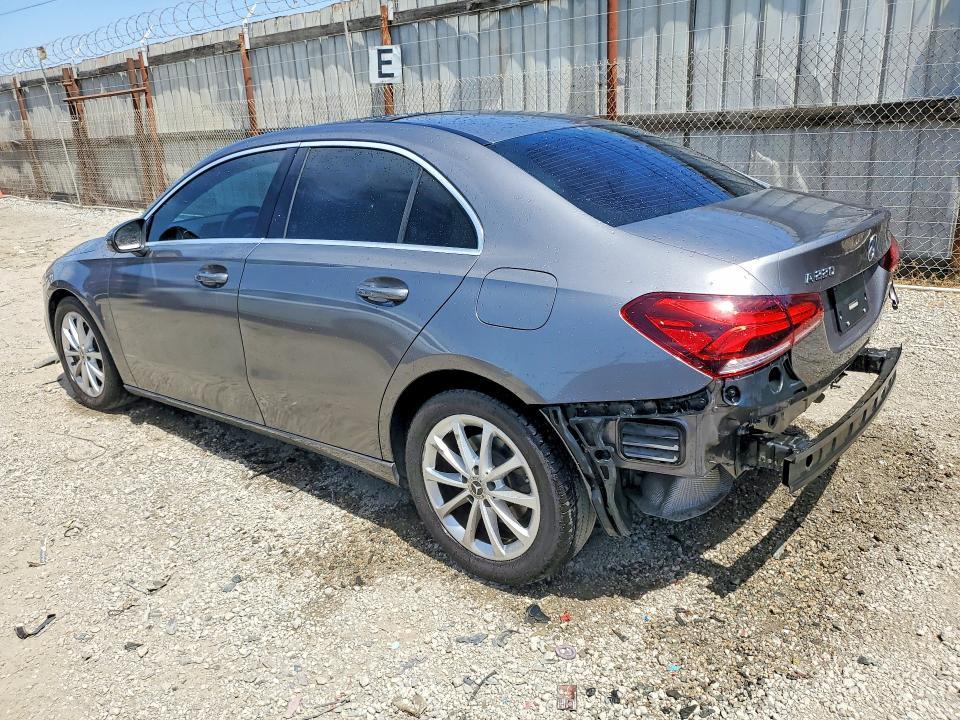 2020 Mercedes-Benz A 220