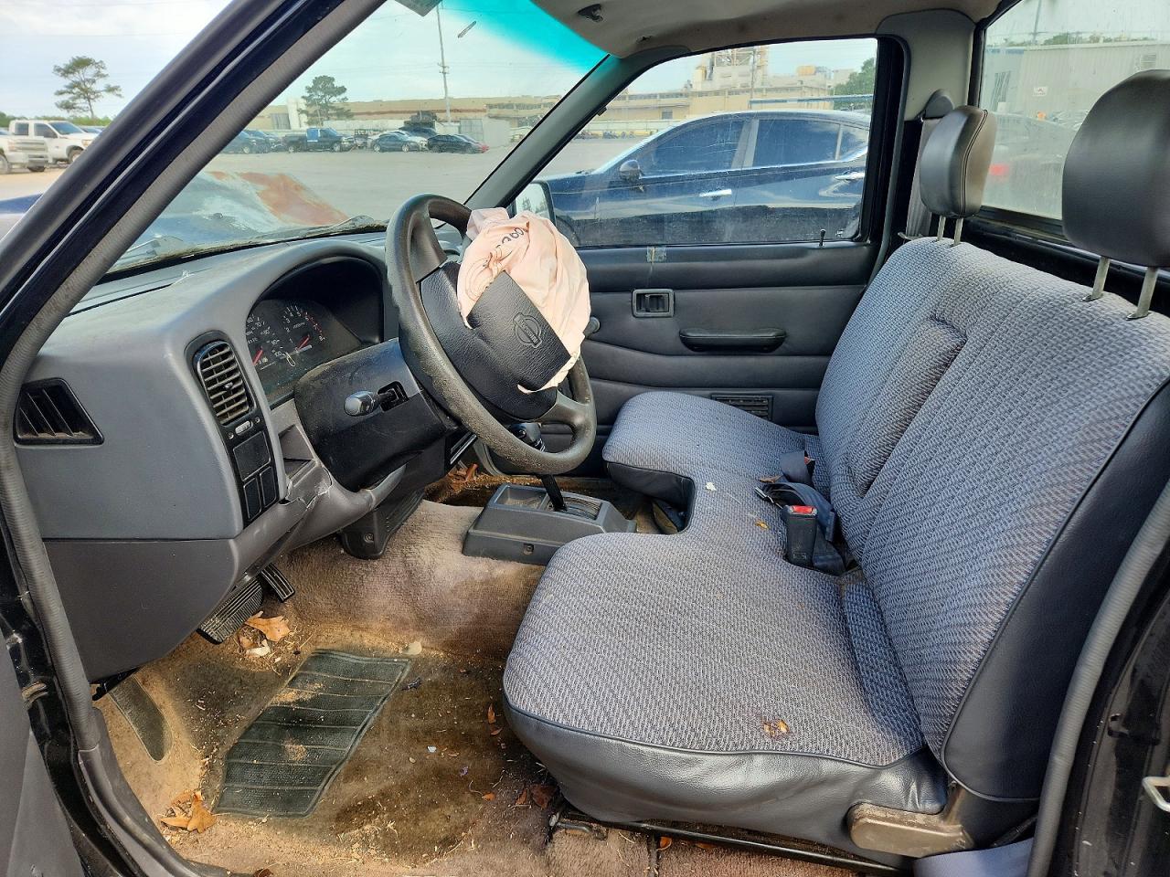 1997 Nissan Truck Base