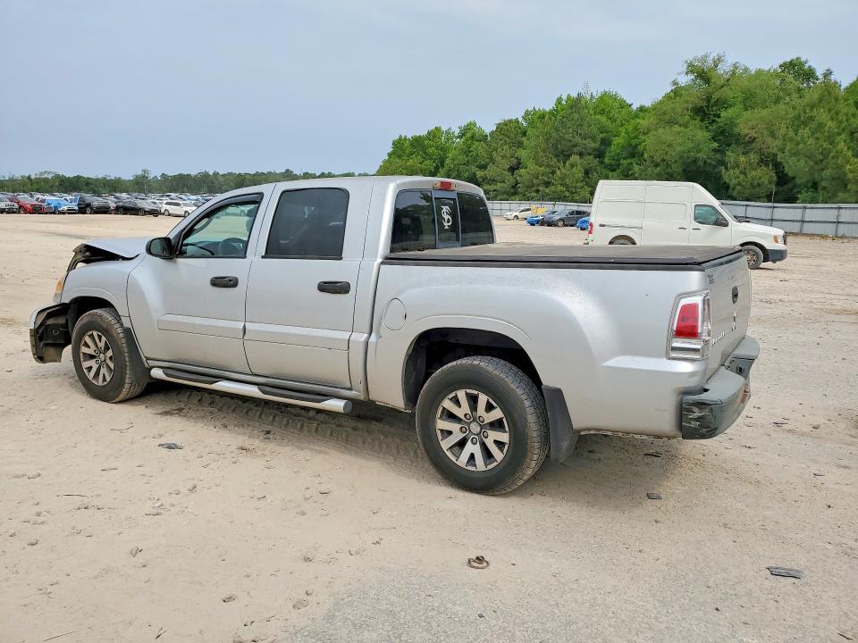 2007 Mitsubishi Raider LS