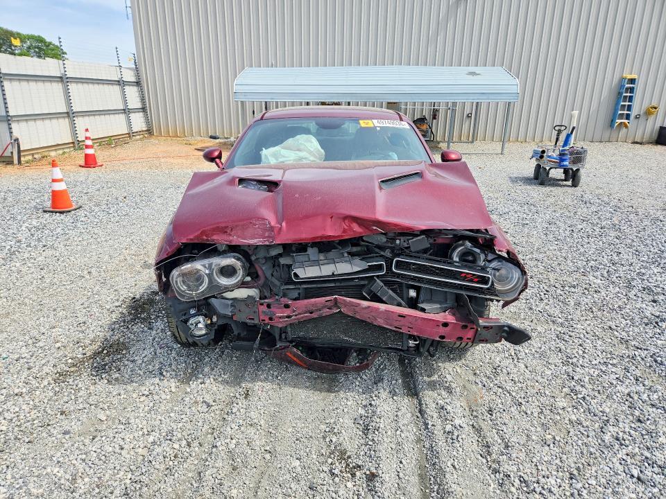 2017 Dodge Challenger r