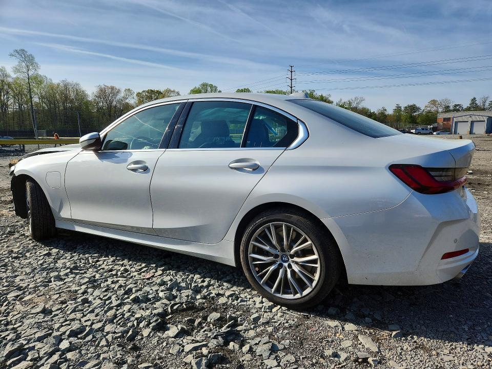 2024 BMW 330e