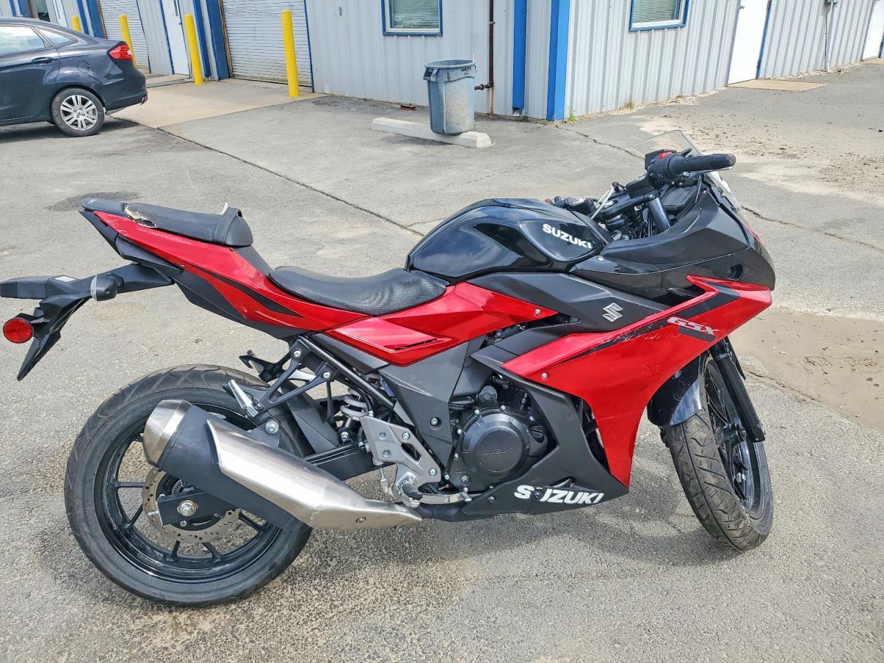 2023 Suzuki GSX-S
