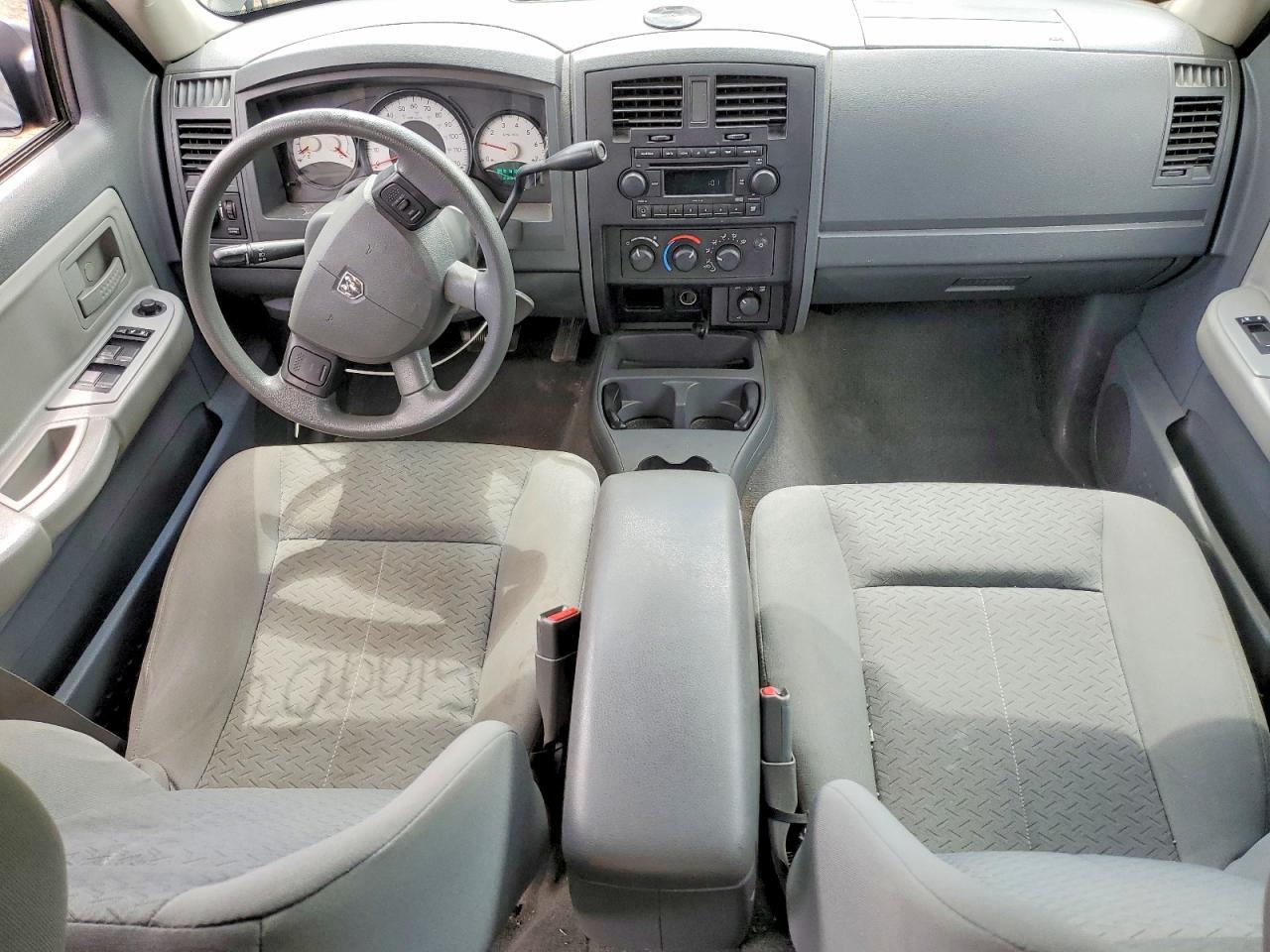 2007 Dodge Dakota Quattro