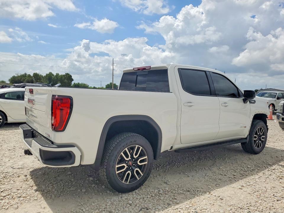 2026 GMC Sierra K1500 AT4