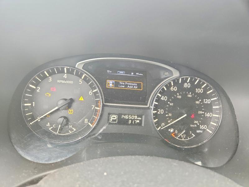 2015 Nissan Pathfinder sv