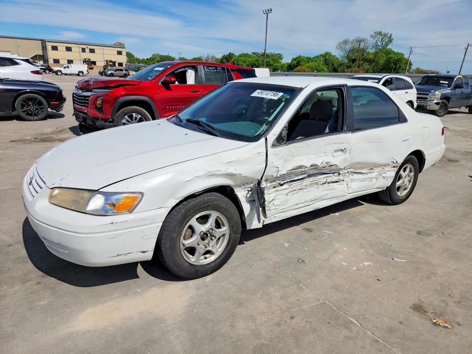 1999 Toyota Camry le