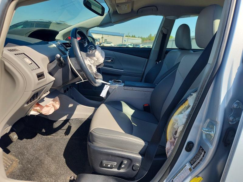 2015 Toyota Prius v Five