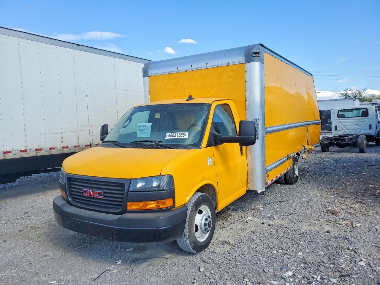 2023 GMC Savana BOX Truck