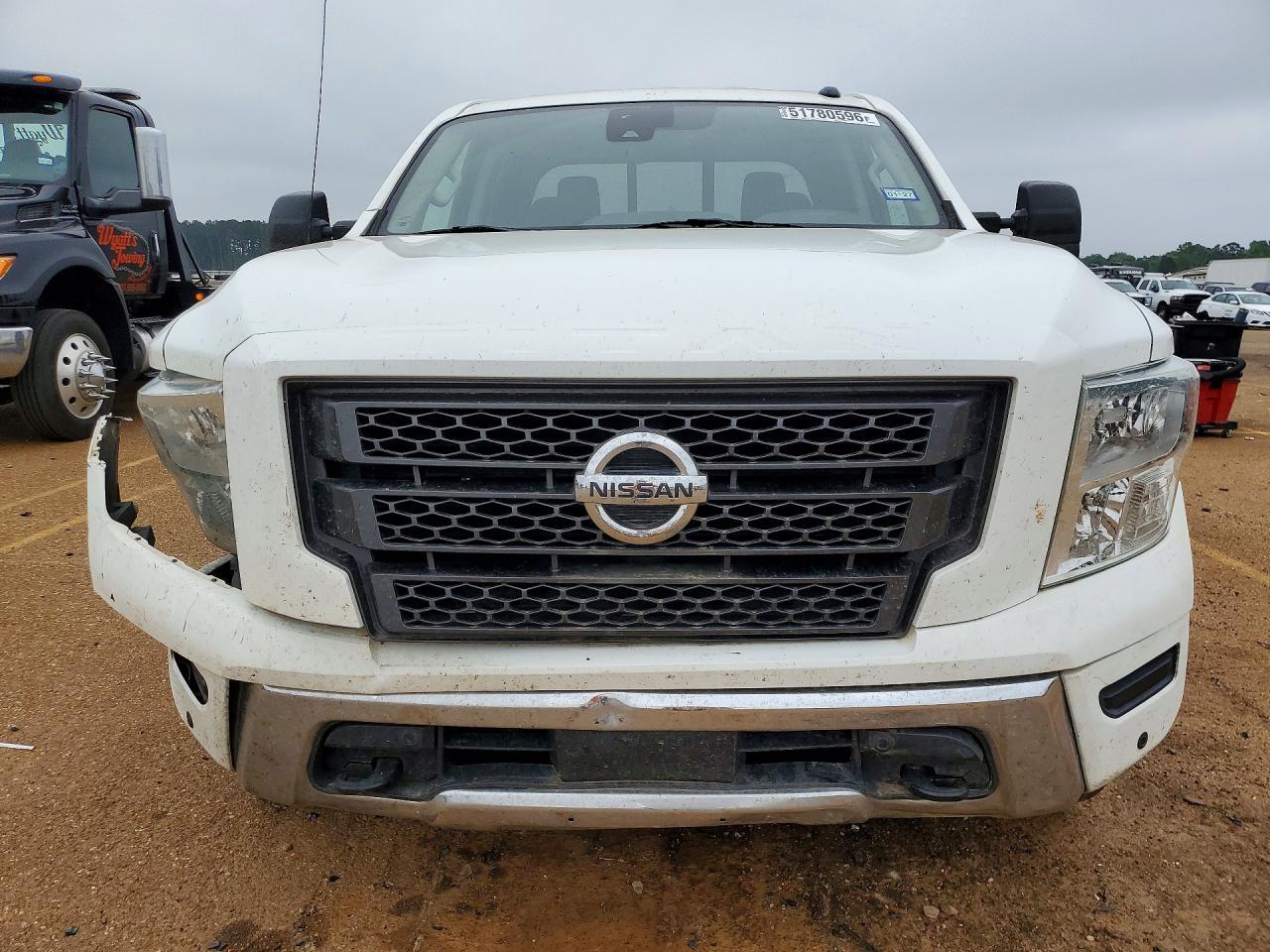 2020 Nissan Titan SV