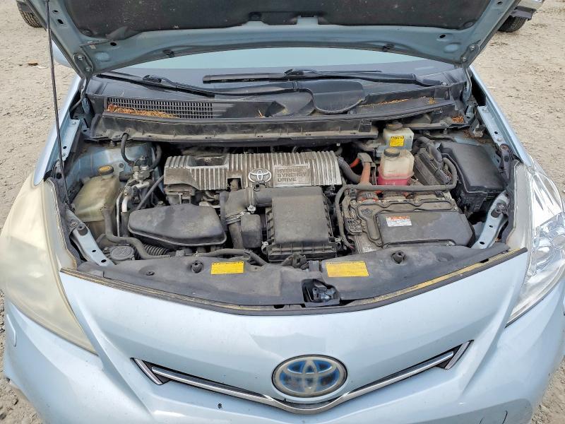 2013 Toyota Prius v Five