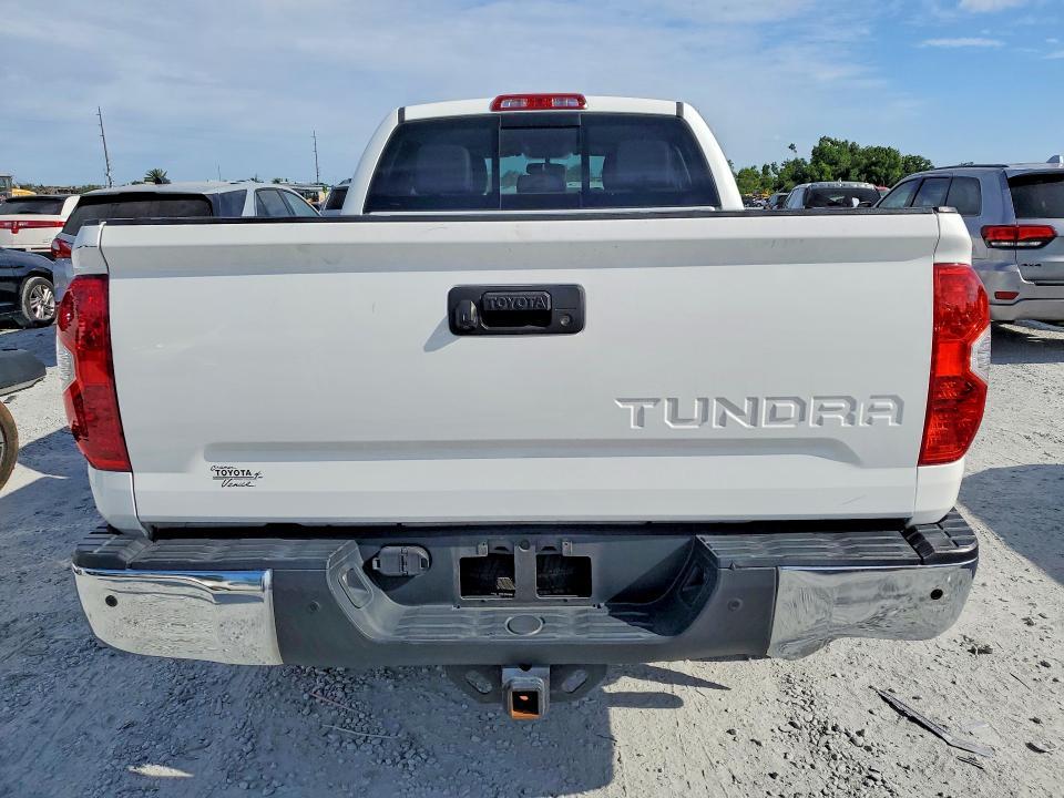 2015 Toyota Tundra Double cab Limited