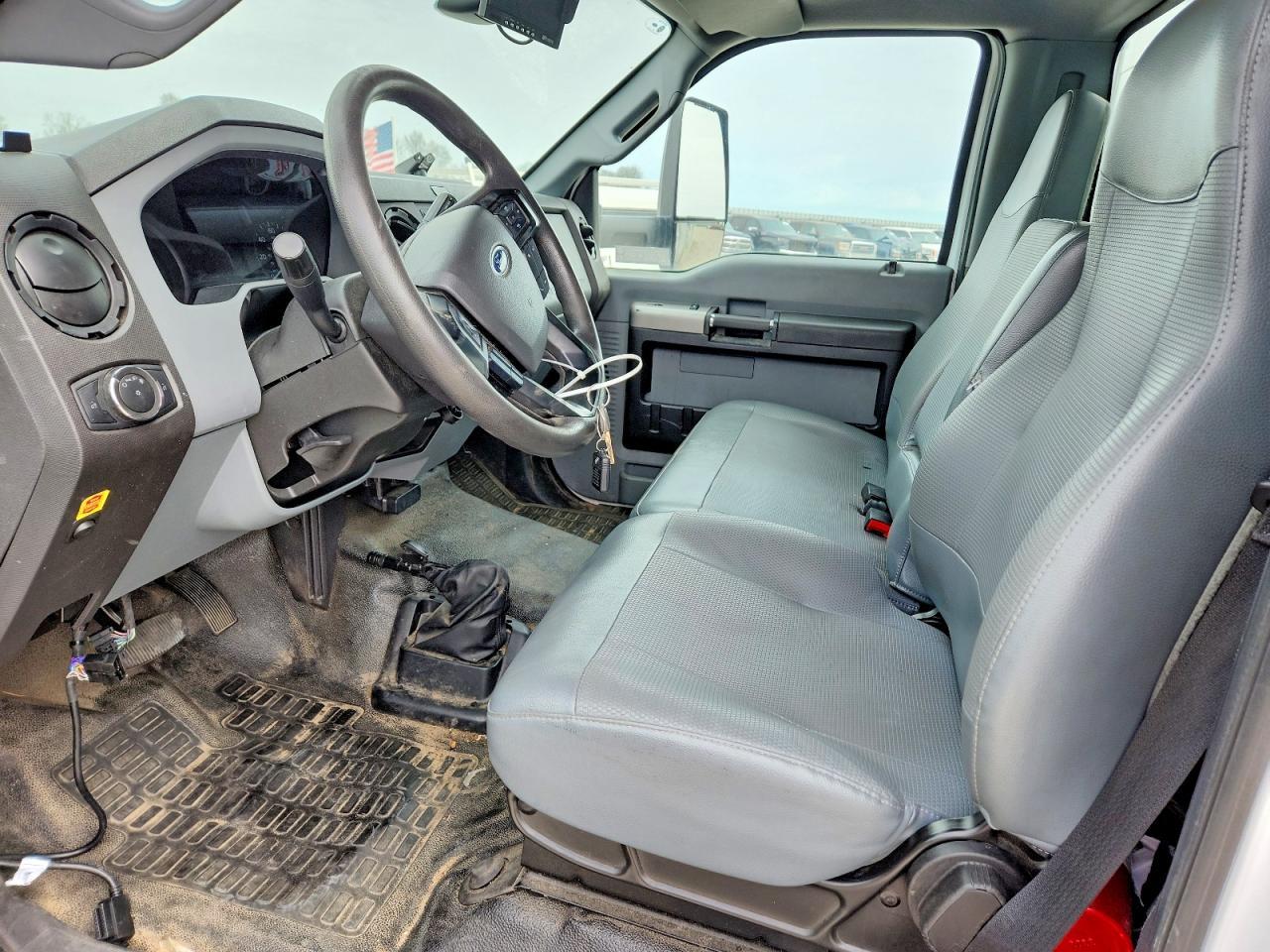 2023 Ford F650 Super Duty BOX Truck