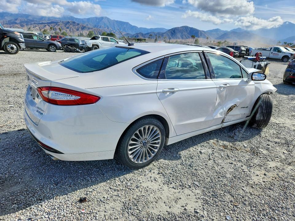 2014 Ford Fusion Titanium hev