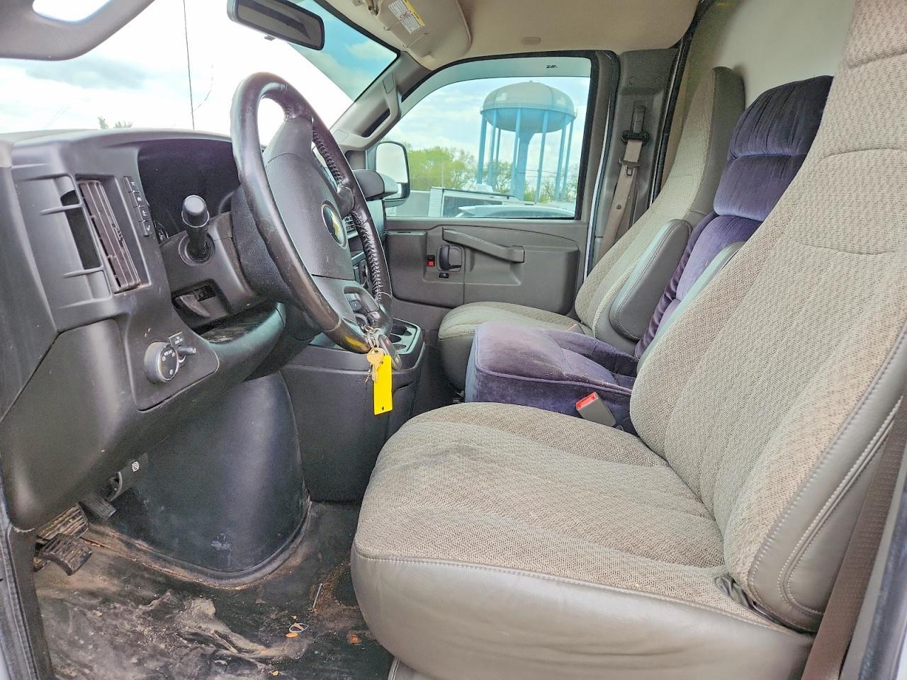 2020 Chevrolet Express Delivery Truck