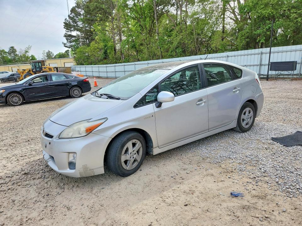 2010 Toyota Prius iii