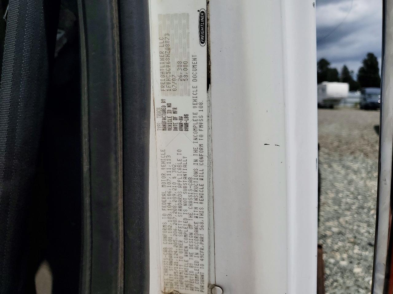 2008 Freightliner Business Class M2 Truck Cab AND