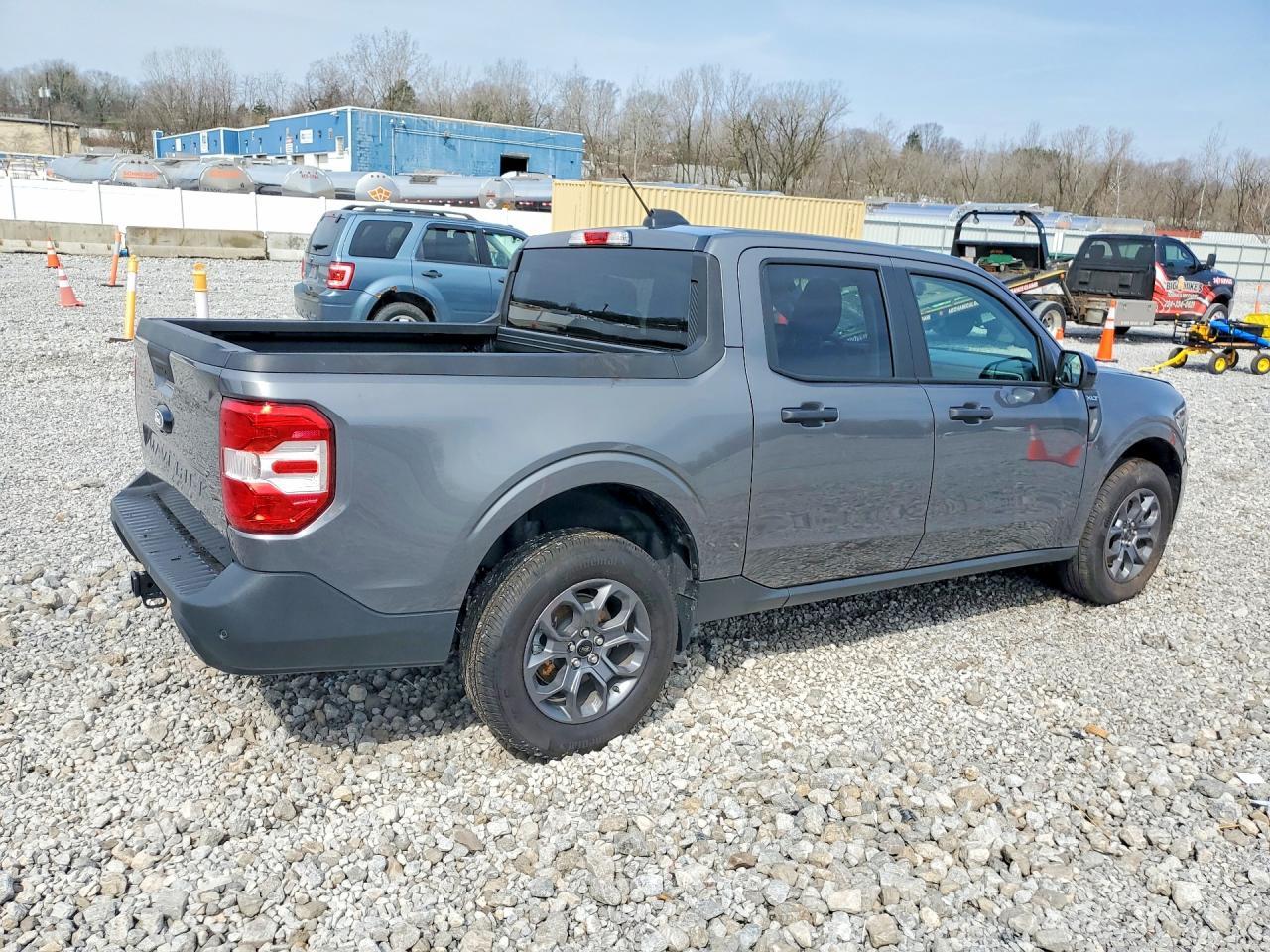 2025 Ford Maverick XLT
