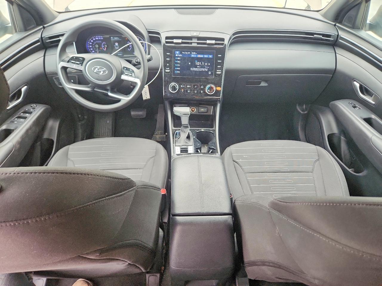 2024 Hyundai Santa Cruz SE