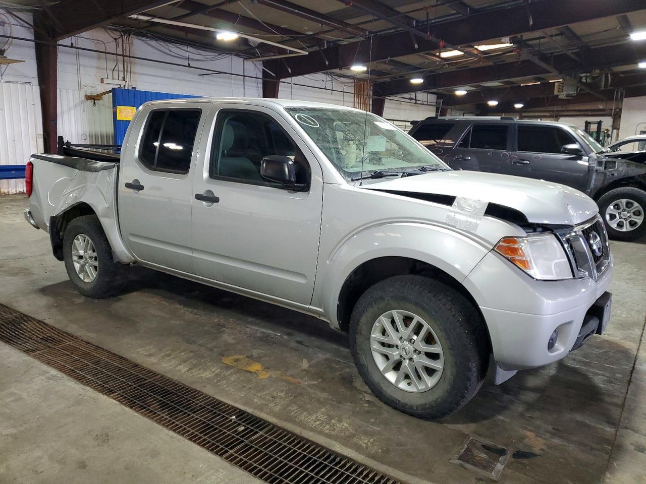 2019 Niss Frontier SV