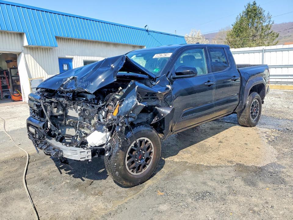 2025 Toyota Tacoma trd Off-road