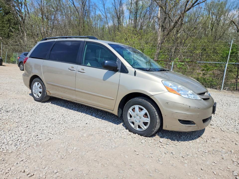 2008 Toyota Sienna le 7-passenger