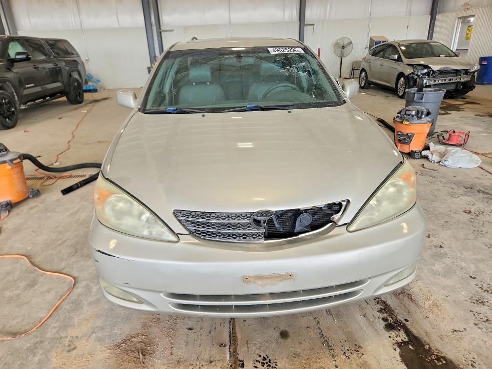 2004 Toyota Camry xle