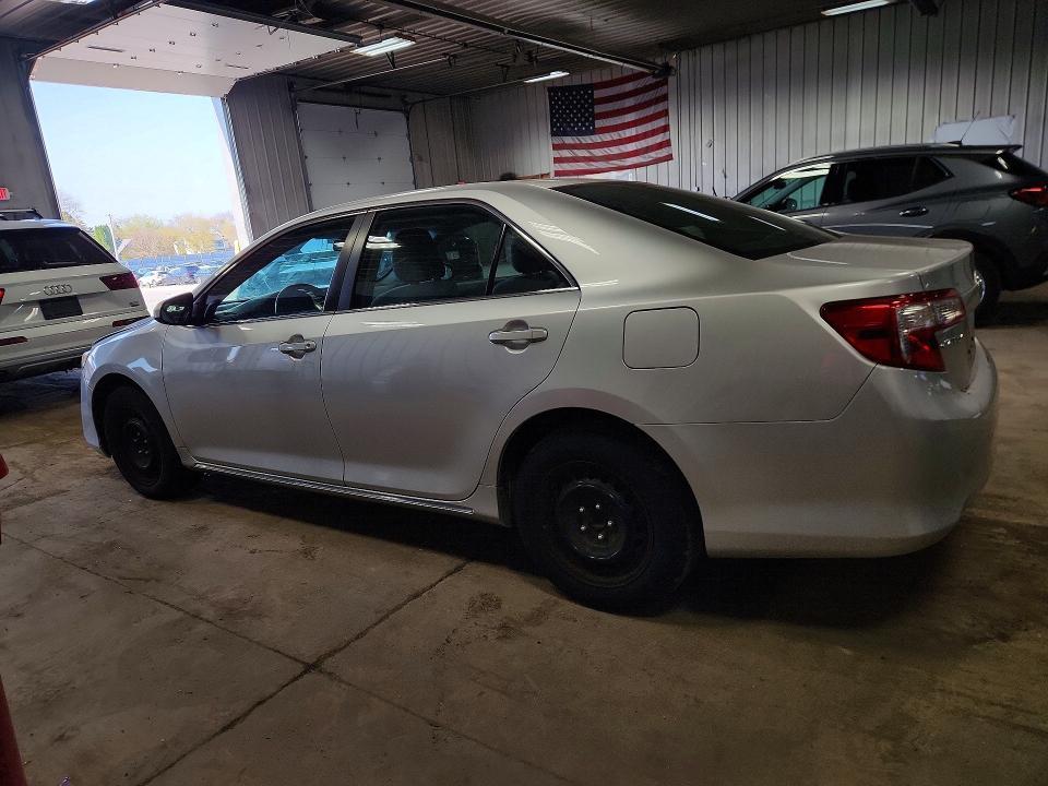 2013 Toyota Camry le