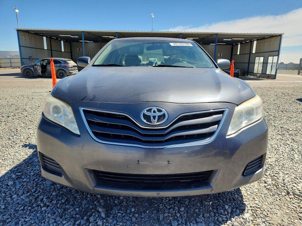 2011 Toyota Camry le