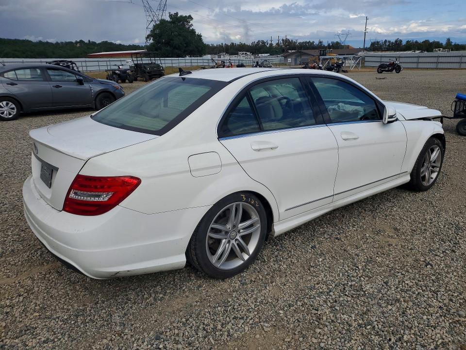 2014 Mercedes-Benz C 250