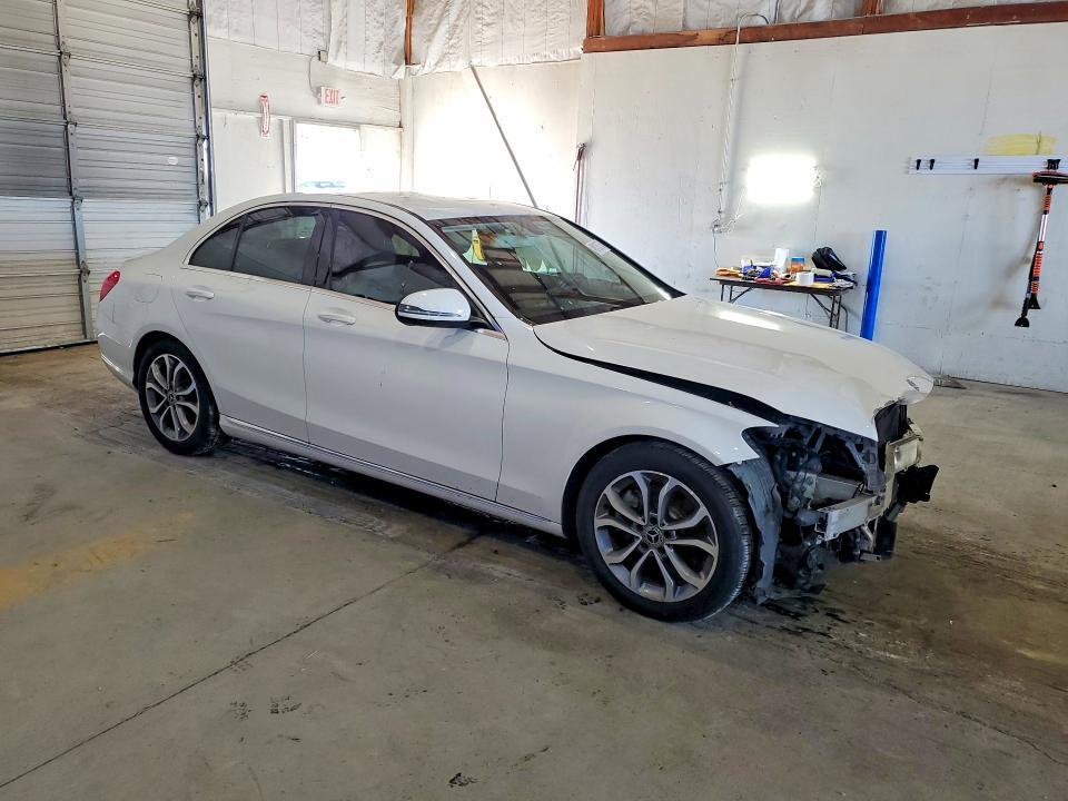 2017 Mercedes-Benz C300
