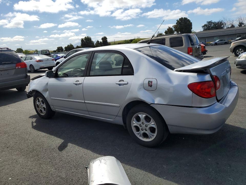 2005 Toyota Corolla le