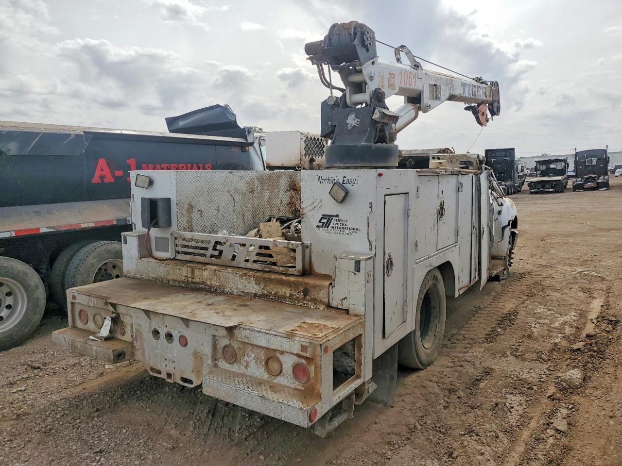 2006 Ford F650 Super Duty Crane Truck