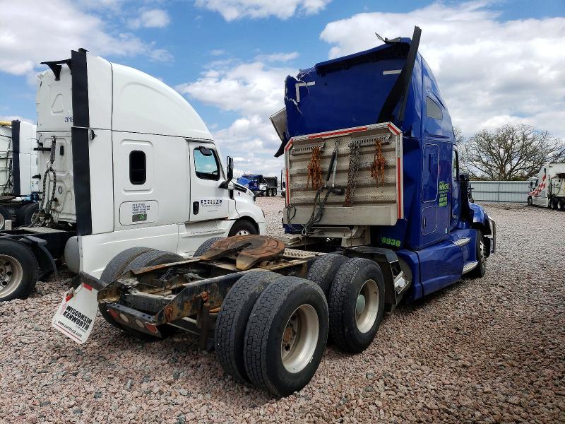 2016 Kenworth T680 Semi Truck