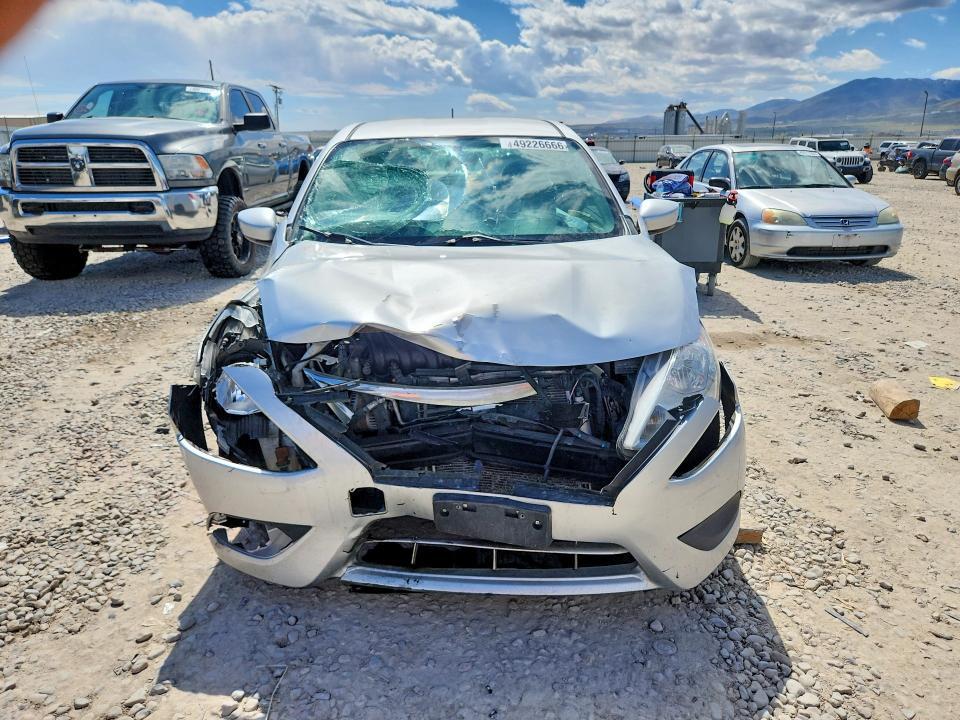 2017 Nissan Versa 1.6 sv