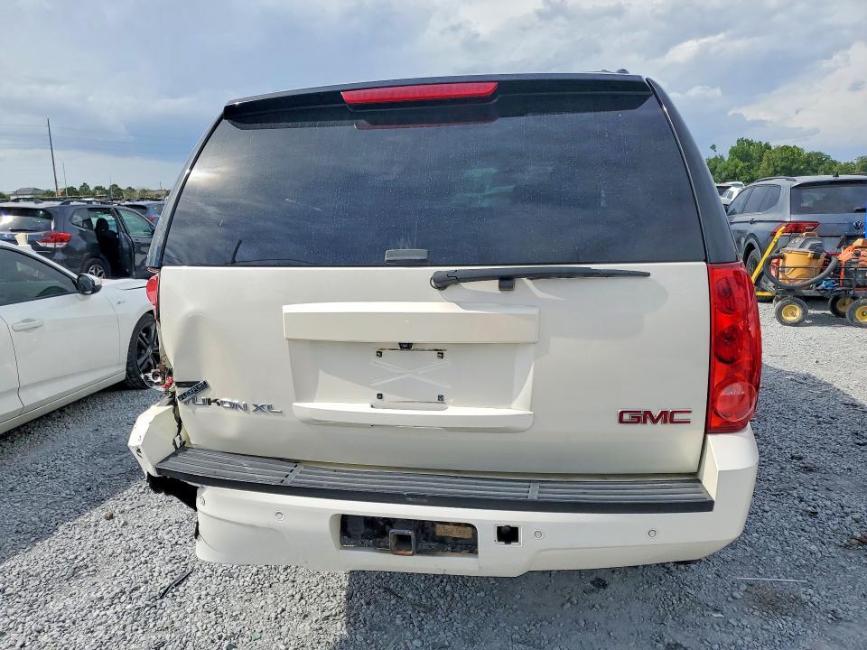 2012 GMC Yukon xl K1500 slt