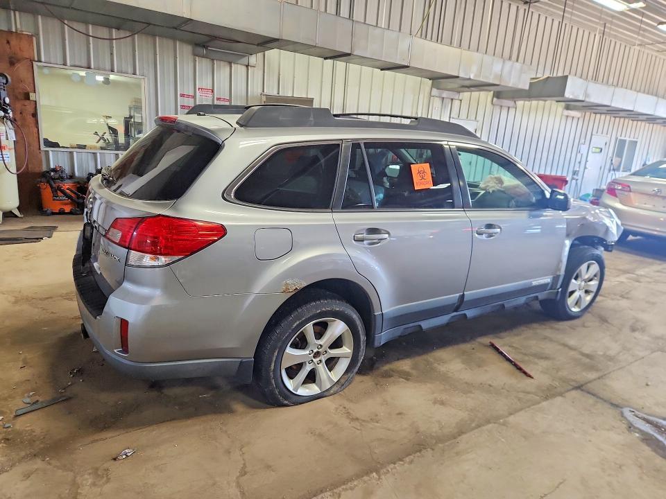 2010 Subaru Outback 2.5i Limited