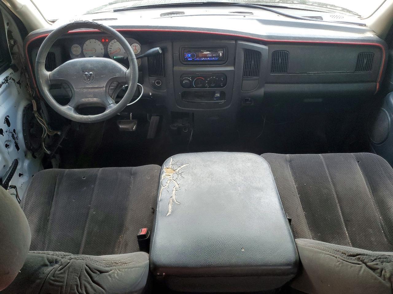 2003 Dodge RAM 1500 ST