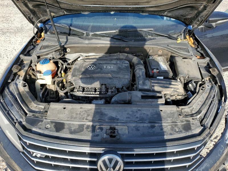 2017 Volkswagen Passat R-line