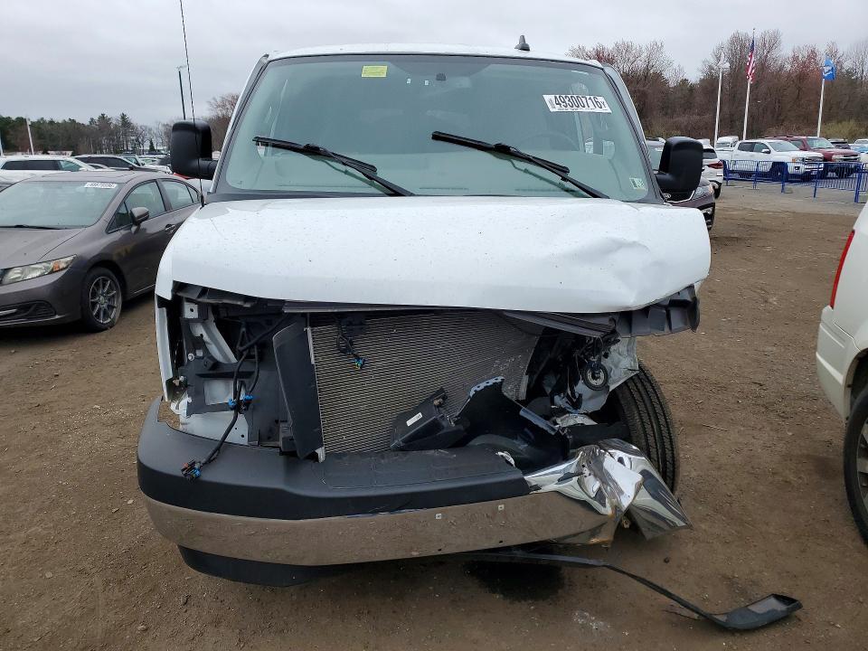 2023 Chevrolet Express G3500 ls