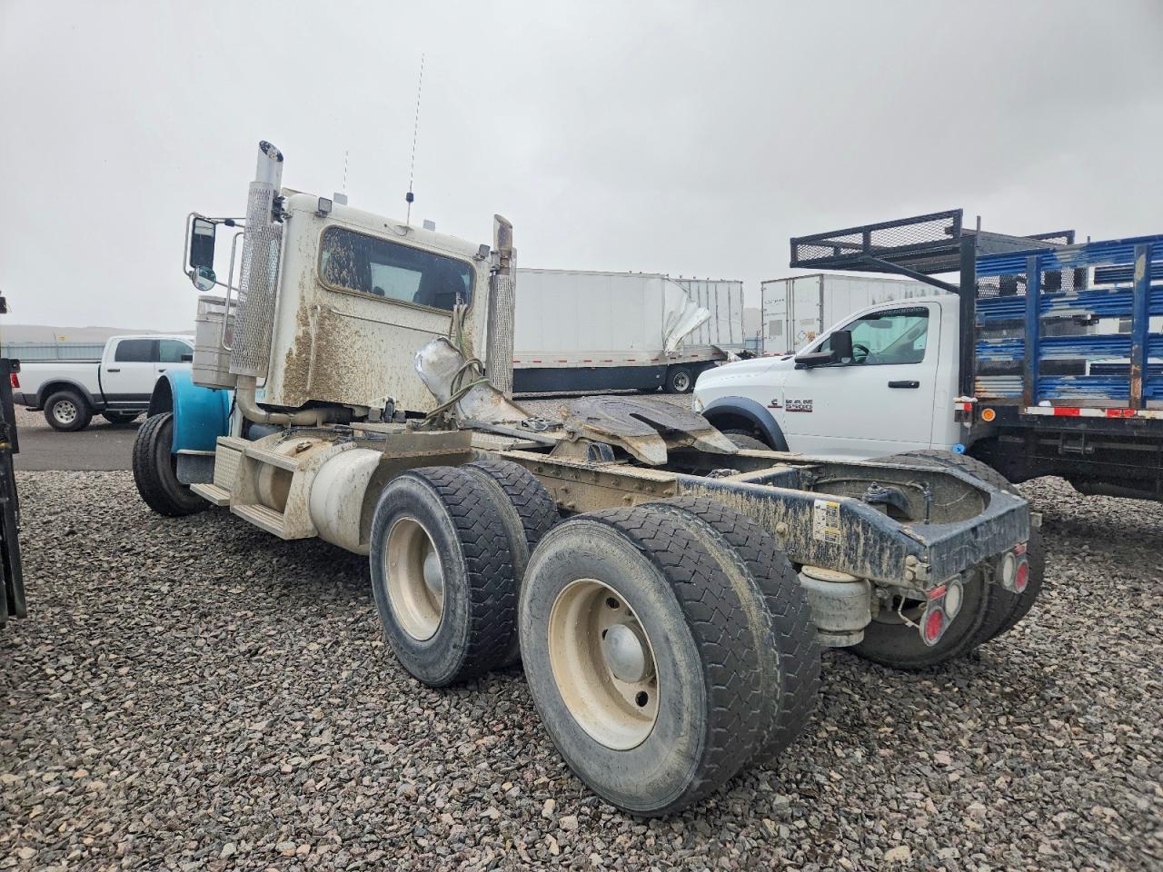 2019 Peterbilt 389 Semi Truck