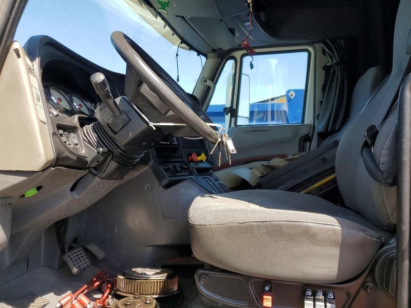 2016 International Prostar
