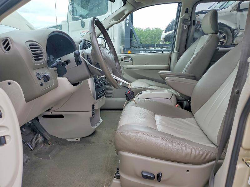 2005 Chrysler Town & Country Touring