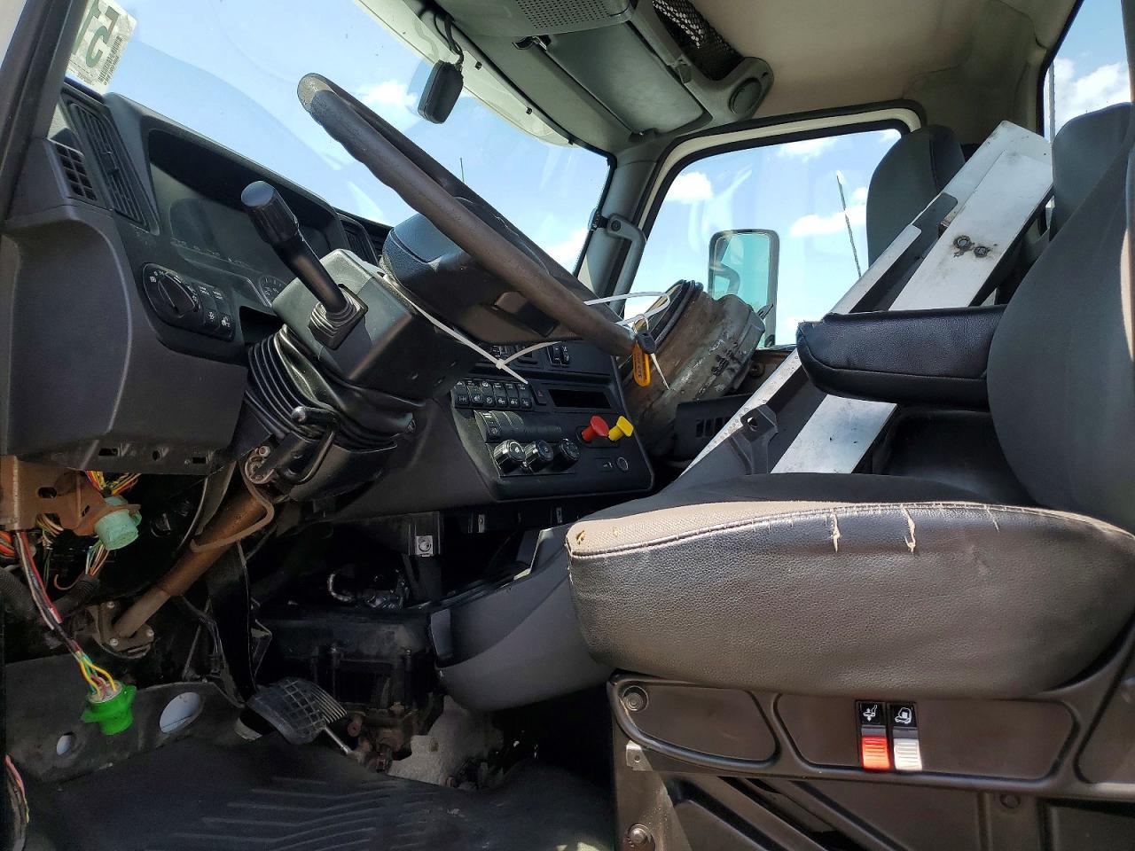 2019 International LT625 Semi Truck
