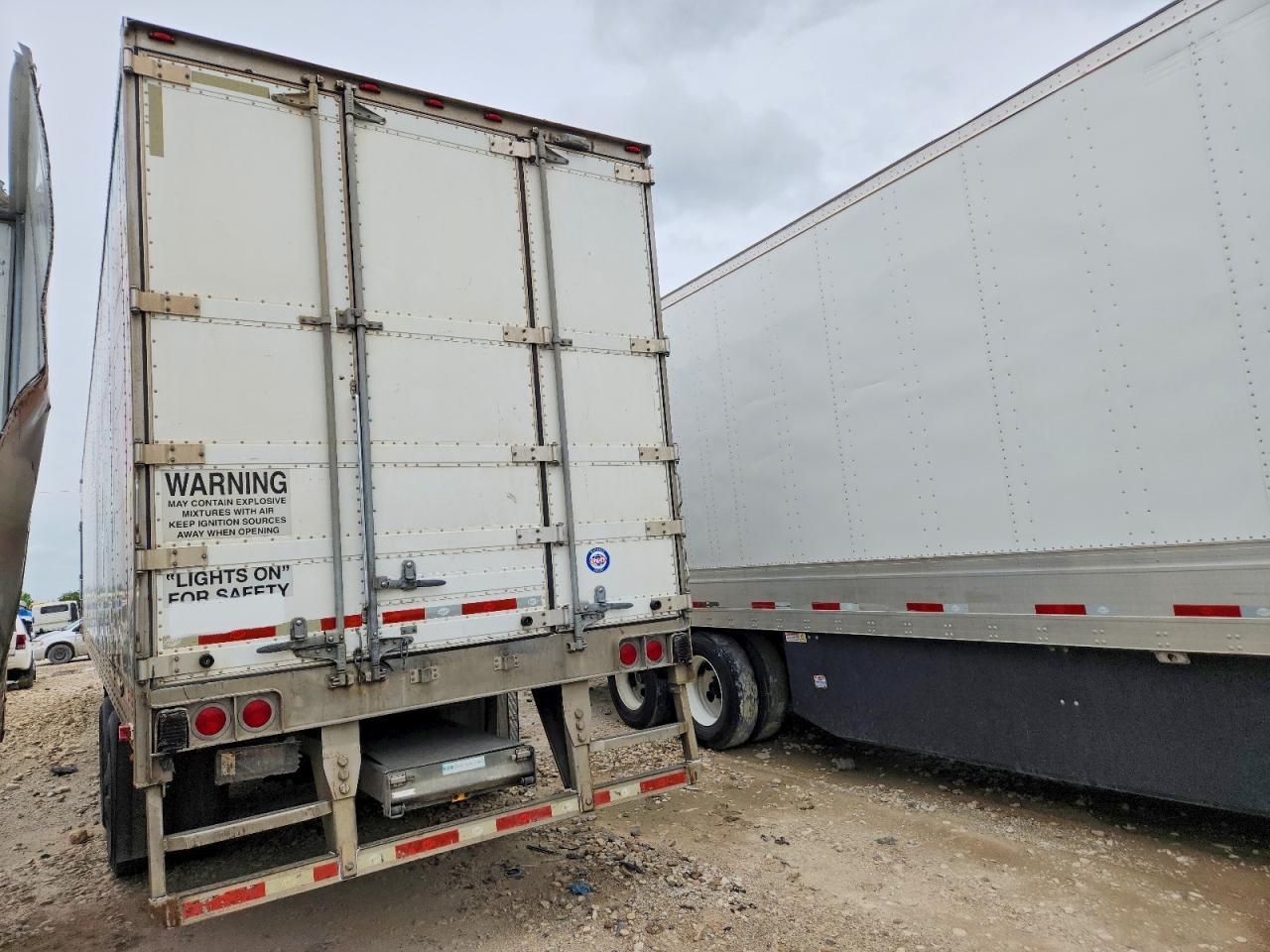 2016 Utility VS2RA  DRY Van Trailer
