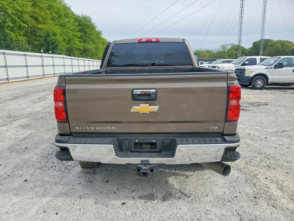 2015 Chev Silverado ltz