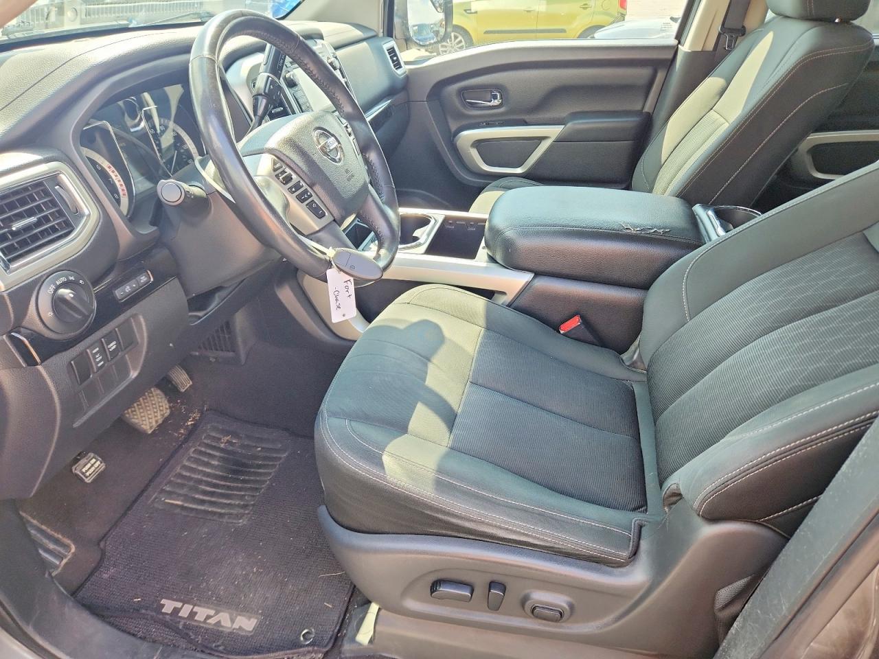 2018 Nissan Titan SV