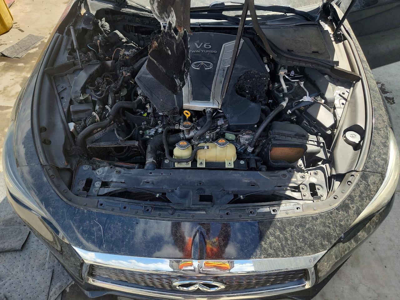 2017 Infiniti Q60 red Sport 400